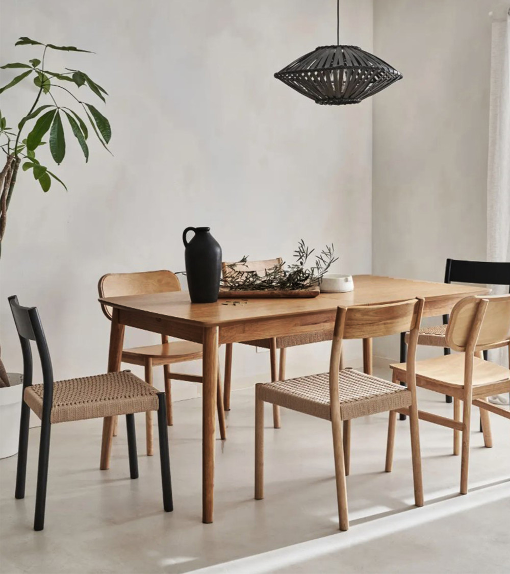 Mesa Extensible FLAMA – Estilo Retro y Funcionalidad