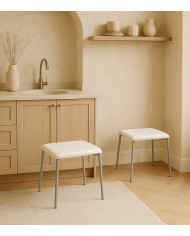 Taburete Inya – Taburete bajo para cocina o auxiliar